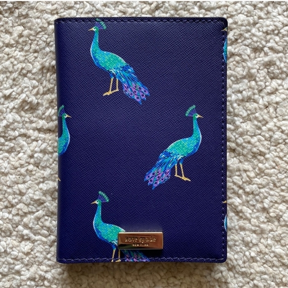 kate spade Handbags - NWOT KATE SPADE PEACOCK PASSPORT HOLDER!